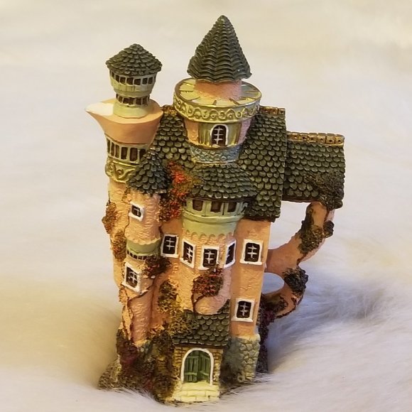 Other - Resin Teapot 4 Story House Vintage